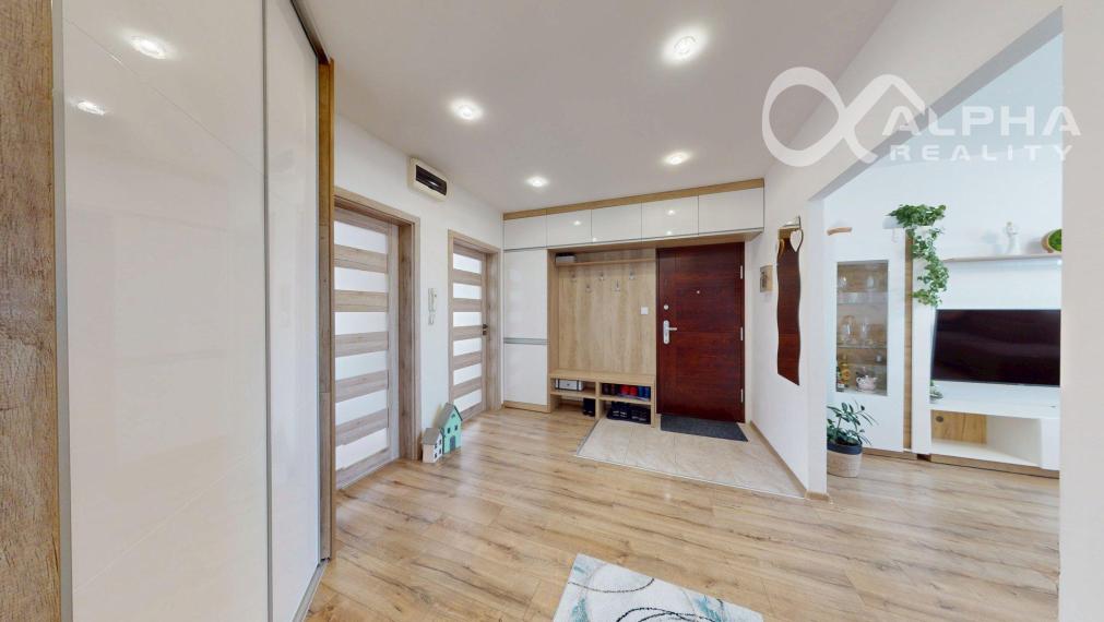 EXKLUZÍVNE 4i byt s loggiou, sídl. Východ, Spišská Nová Ves