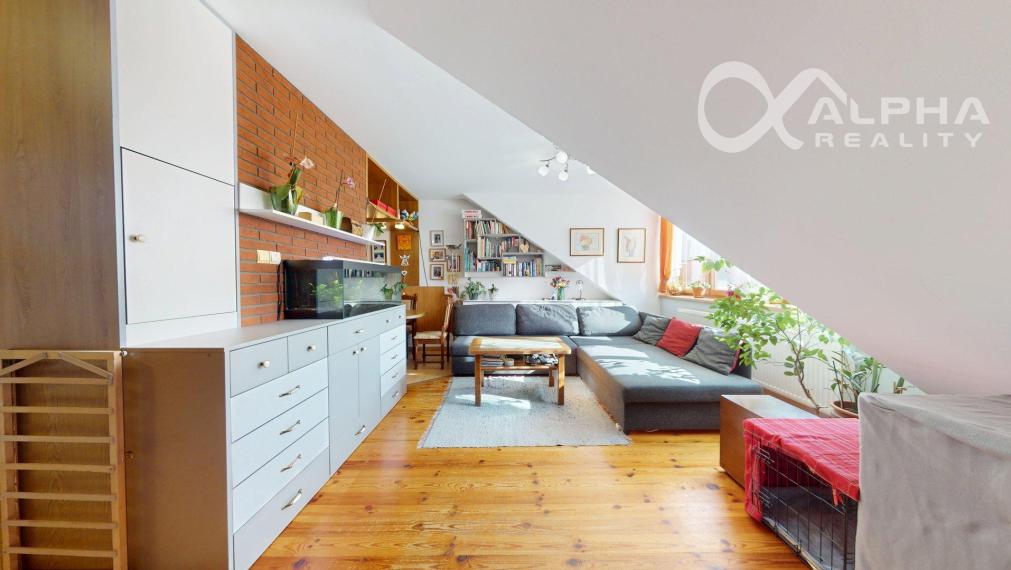 EXKLUZÍVNE 3i podkrovný byt s terasou, centrum, Spišská Nová Ves