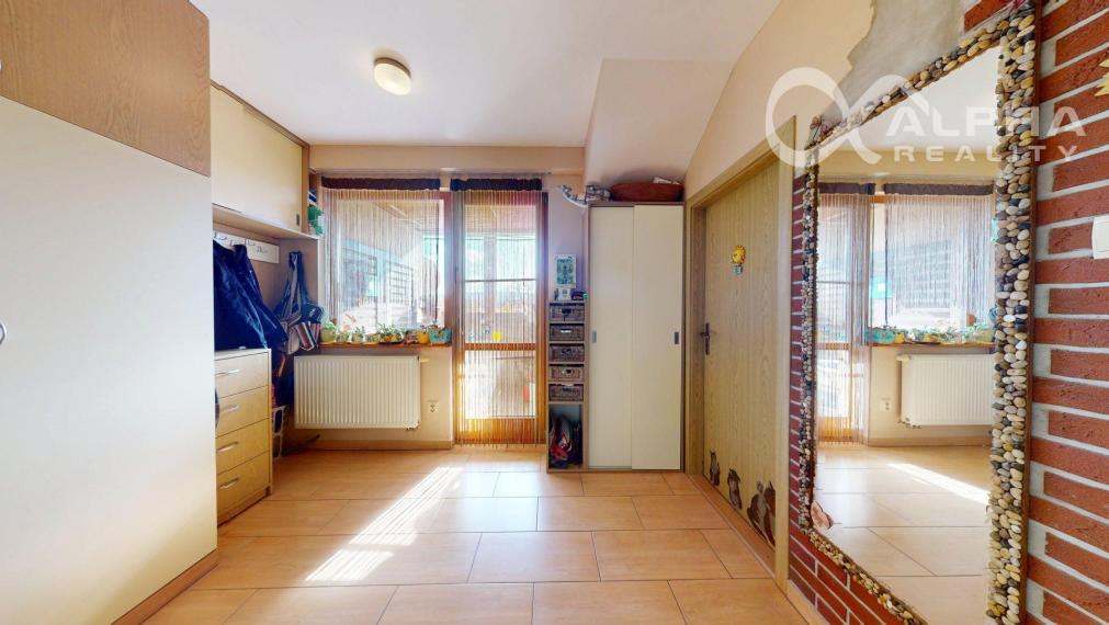 EXKLUZÍVNE 3i podkrovný byt s terasou, centrum, Spišská Nová Ves