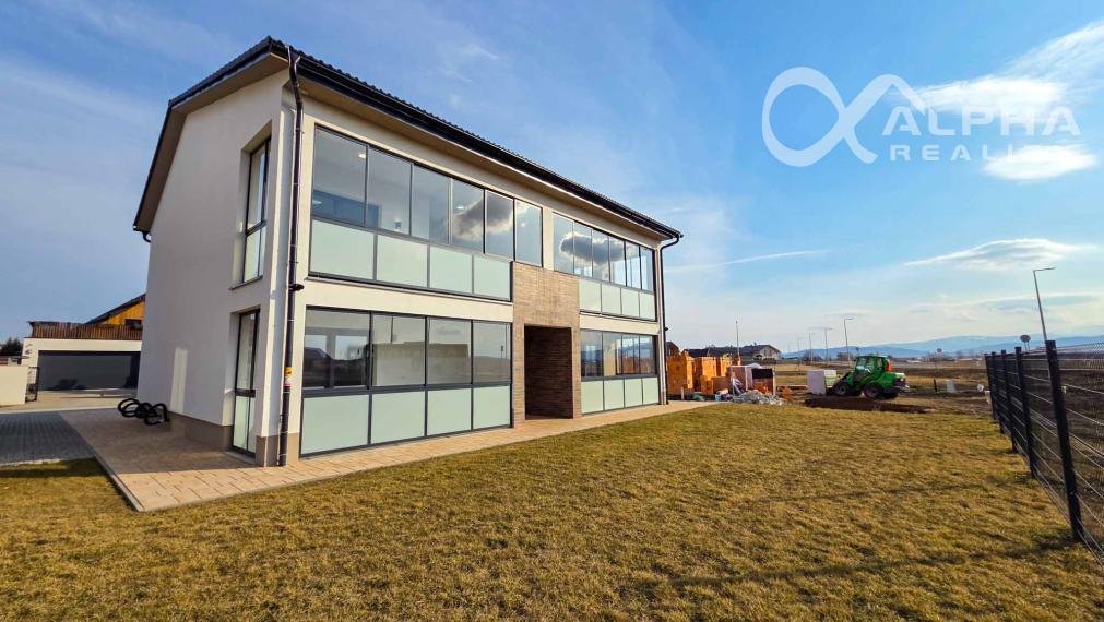 EXKLUZÍVNE 2i apartmán s terasou, parkovaním, Veľký Slavkov, okr. Poprad