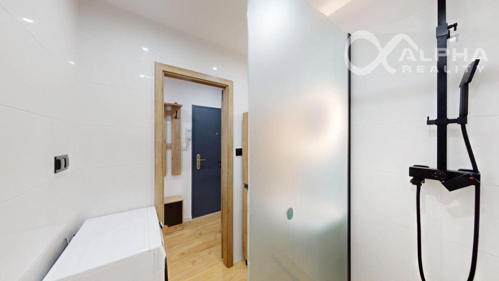 Prenájom 1 izbový byt s loggiou, centrum, Spišská Nová Ves