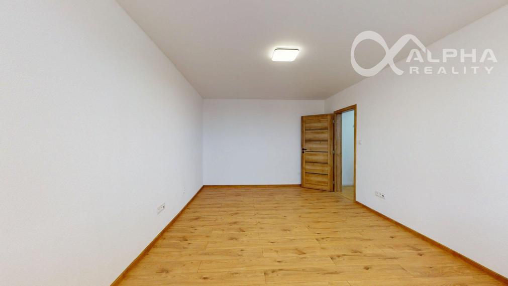 Prenájom 1 izbový byt s loggiou, centrum, Spišská Nová Ves