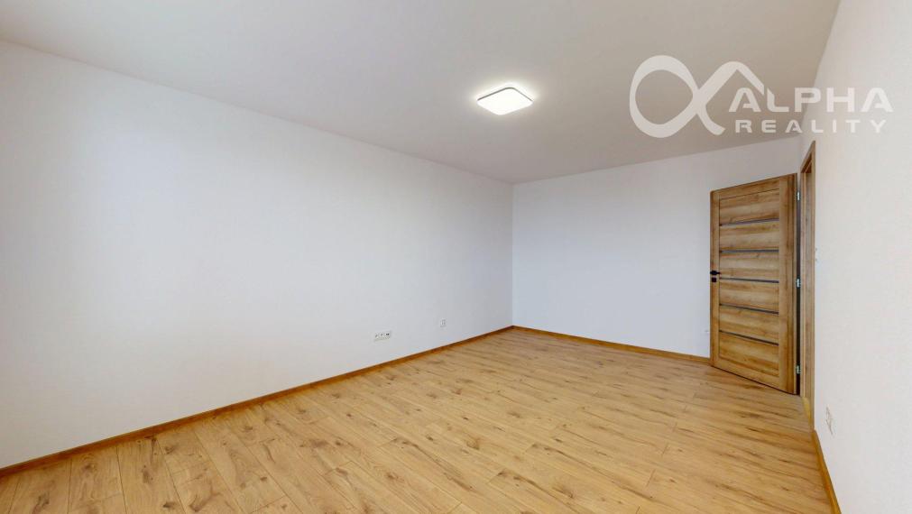 Prenájom 1 izbový byt s loggiou, centrum, Spišská Nová Ves