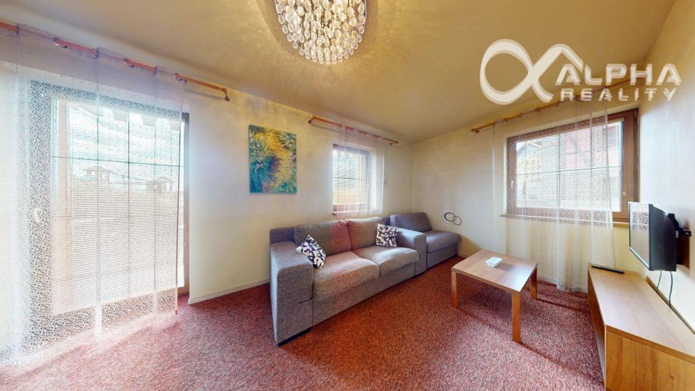 PRENÁJOM 2i apartmán s terasou, parkovaním, Veľká Lomnica