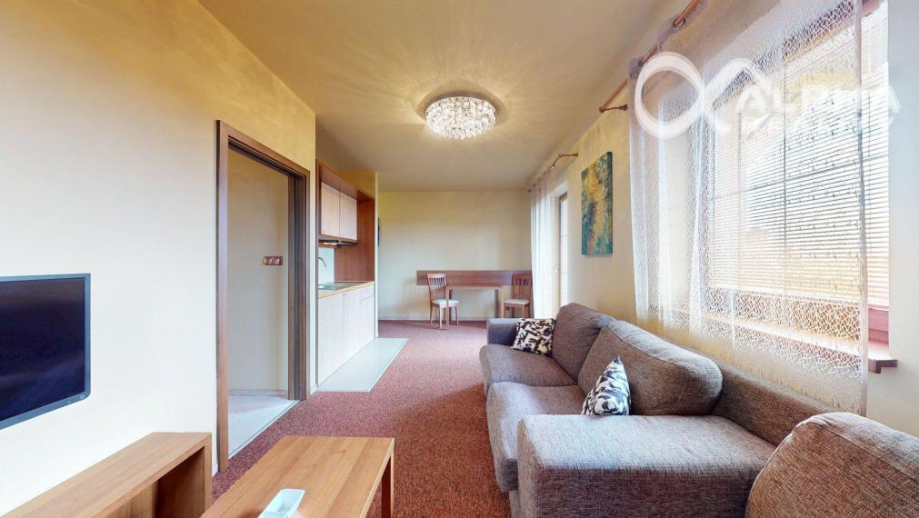 PRENÁJOM 2i apartmán s terasou, parkovaním, Veľká Lomnica