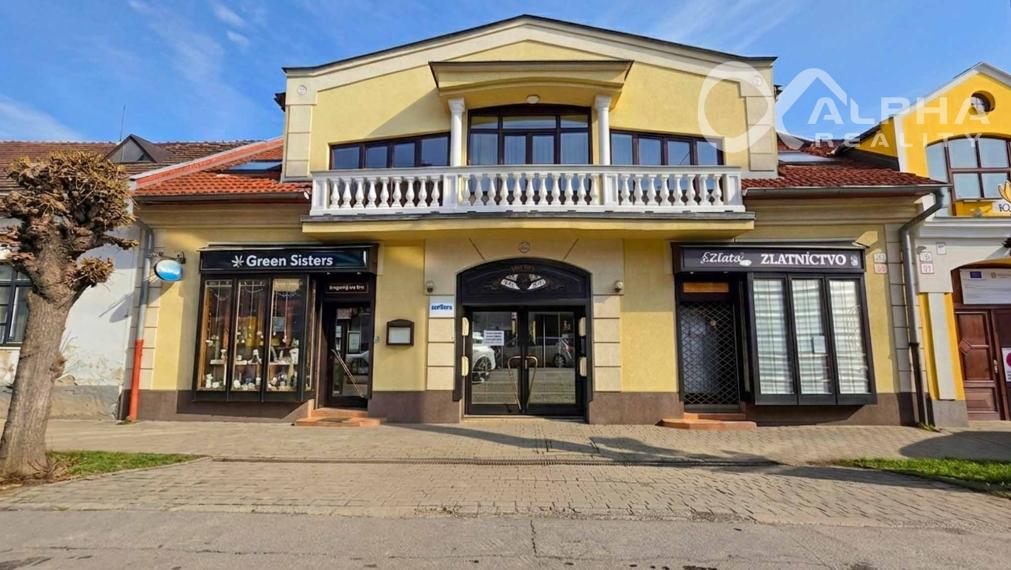 Prenájom polyfunkčný priestor, Hviezdoslavova ul., Sp. N. Ves