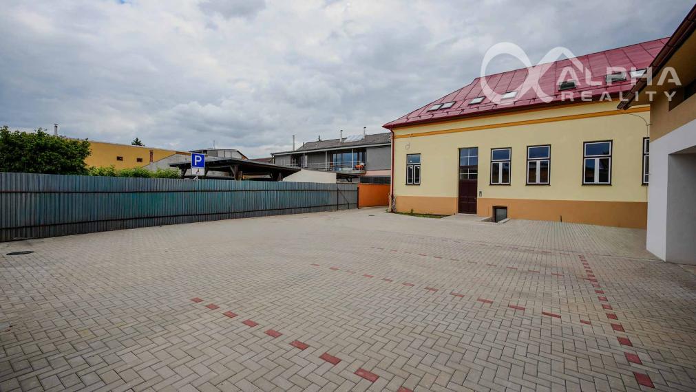 EXKLUZÍVNE Polyfunkčná budova, ul. Odborárov, Sp. Nová Ves