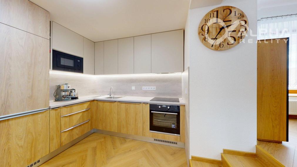 Exkluzívny 2 izbový byt s parkovaním, centrum, Spišská Nová Ves