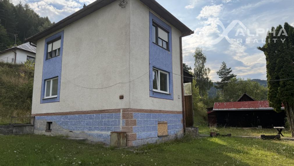 EXKLUZÍVNE: Rodinný dom, obec Žakarovce, okres Gelnica