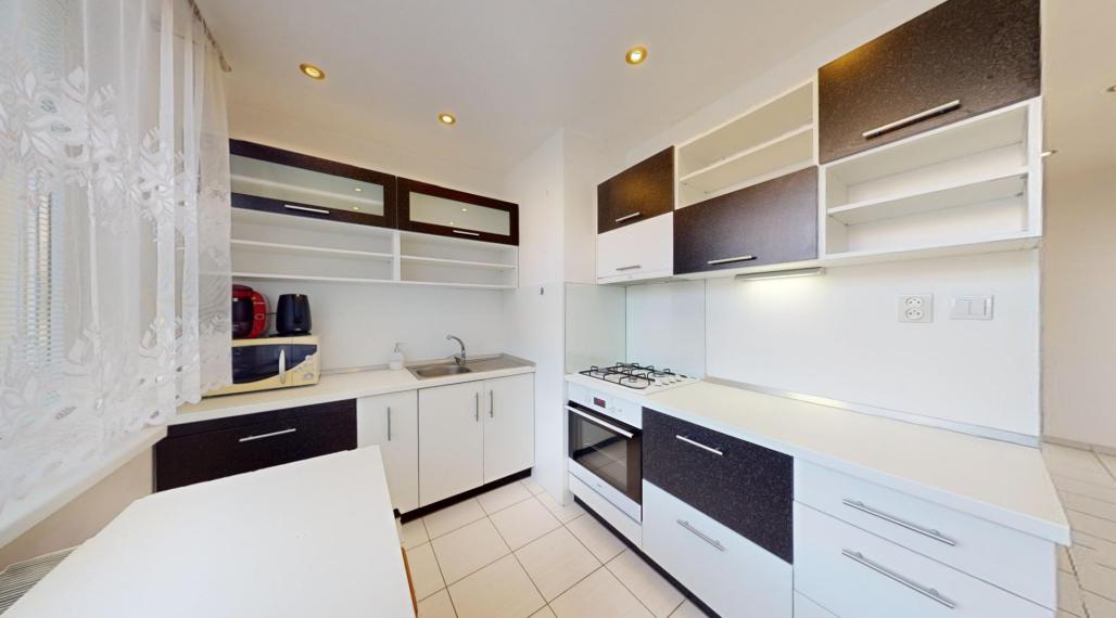 Prenájom 2 izbový byt, J. Wolkera, Spišská Nová Ves