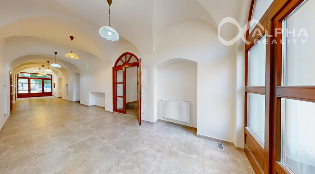 Prenájom obchodný, kancelársky priestor, centrum, Sp. N. Ves