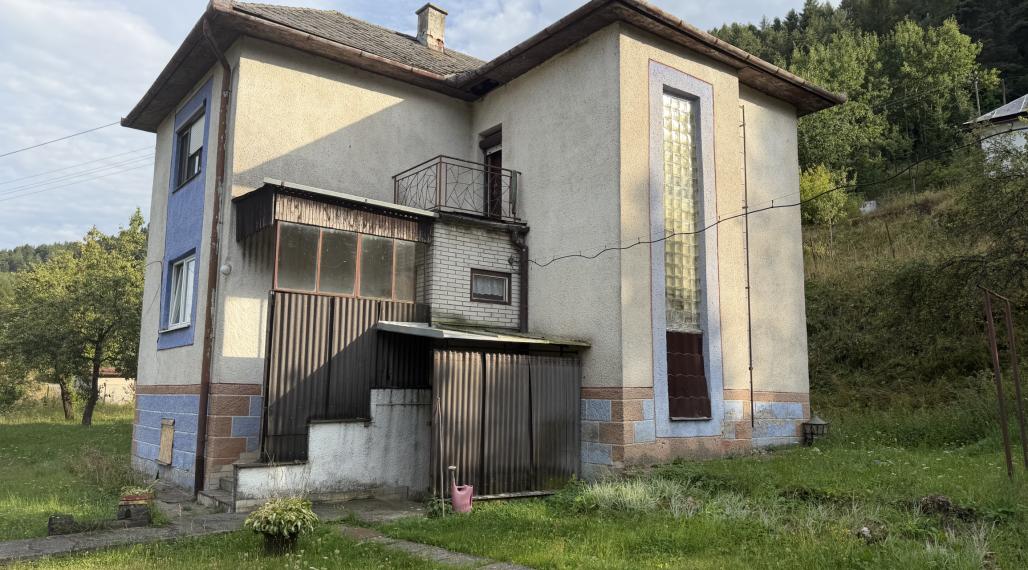 EXKLUZÍVNE: Rodinný dom, obec Žakarovce, okres Gelnica