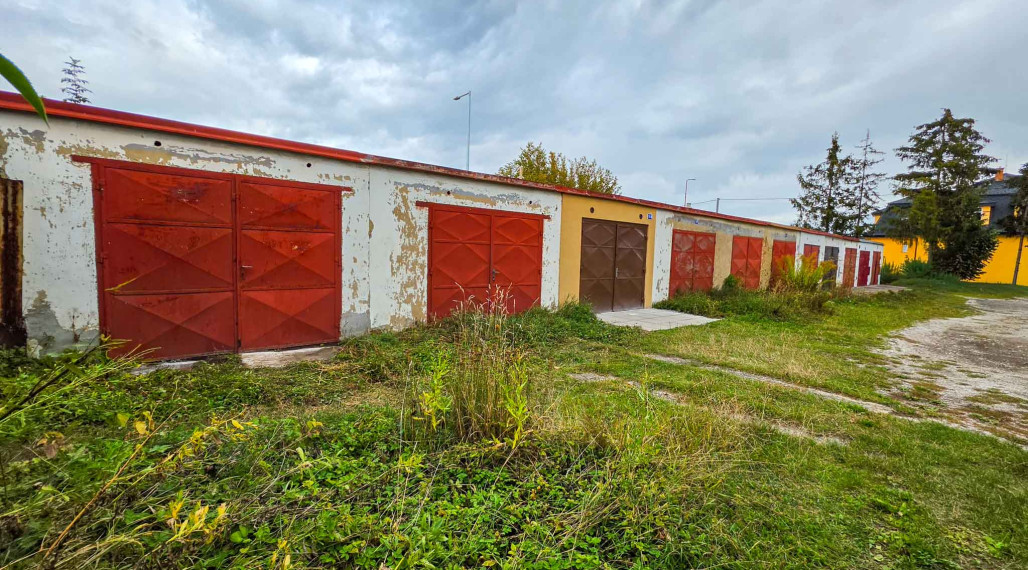 EXKLUZÍVNE Garáž, Chrapčiakova ul., Spišská Nová Ves