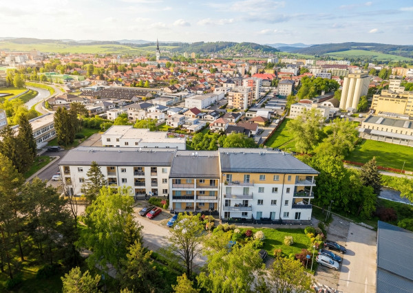 Nadštandardný 3i byt s loggiou, parkovaním, Tarča, Sp.N.Ves