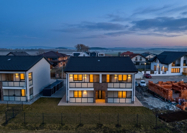 EXKLUZÍVNE 2i apartmán s terasou, parkovaním, Veľký Slavkov, okr. Poprad