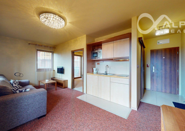 PRENÁJOM 2i apartmán s terasou, parkovaním, Veľká Lomnica