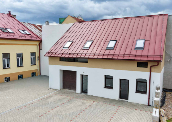 EXKLUZÍVNE Polyfunkčná budova, ul. Odborárov, Sp. Nová Ves