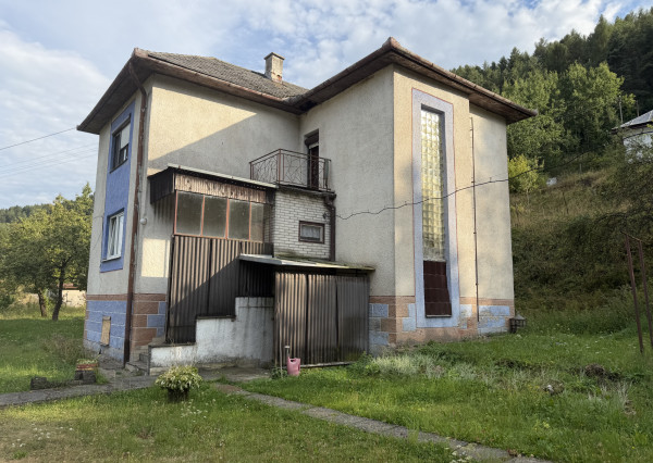 EXKLUZÍVNE: Rodinný dom, obec Žakarovce, okres Gelnica