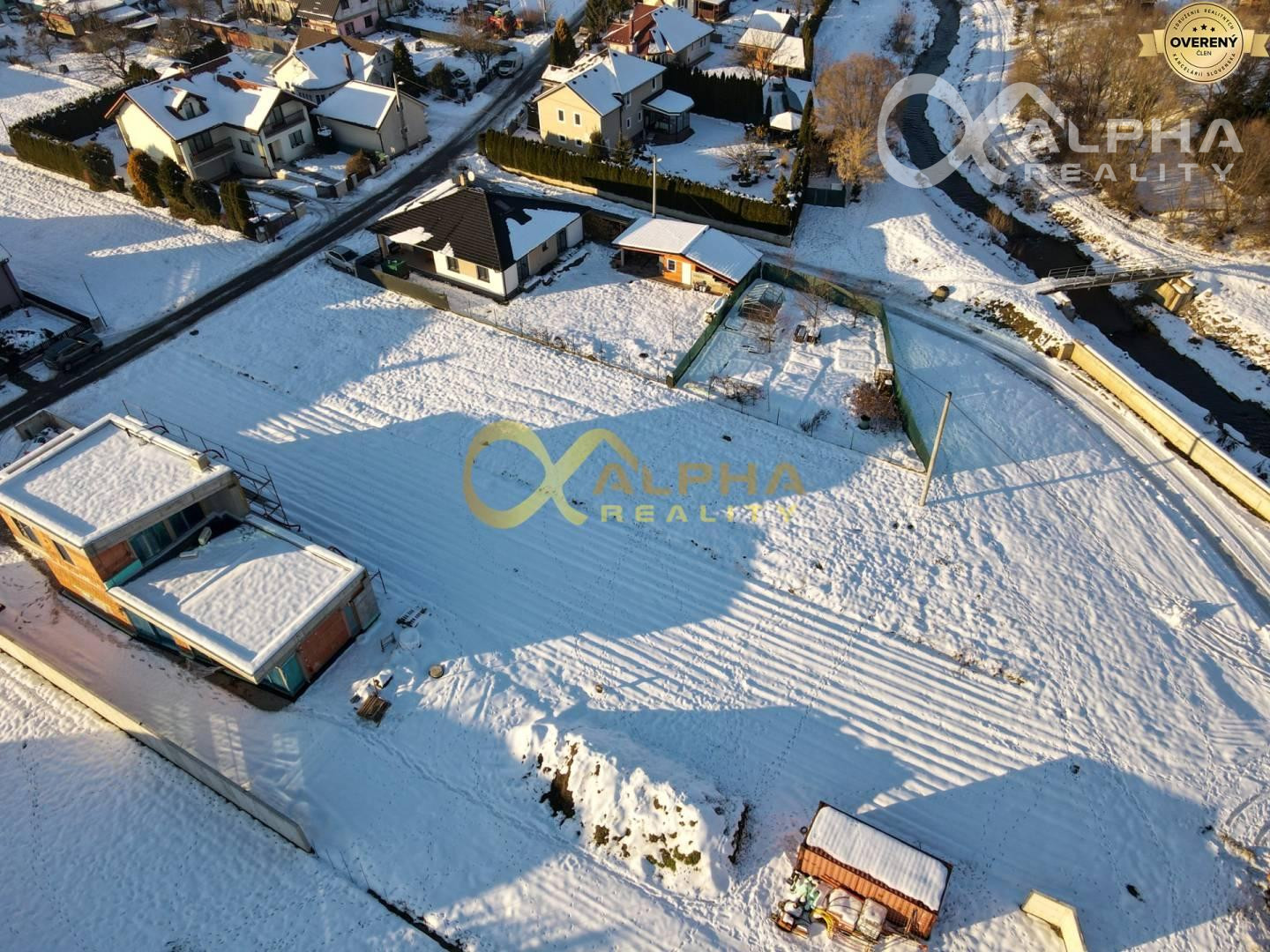 Exkluzívne pozemok vhodný na výstavbu rodinného domu, Harichovce