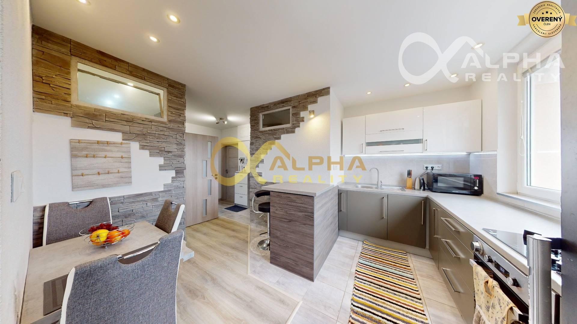 EXKLUZÍVNE 3 izbový byt s loggiou, sídlisko Mier, Spišská Nová Ves