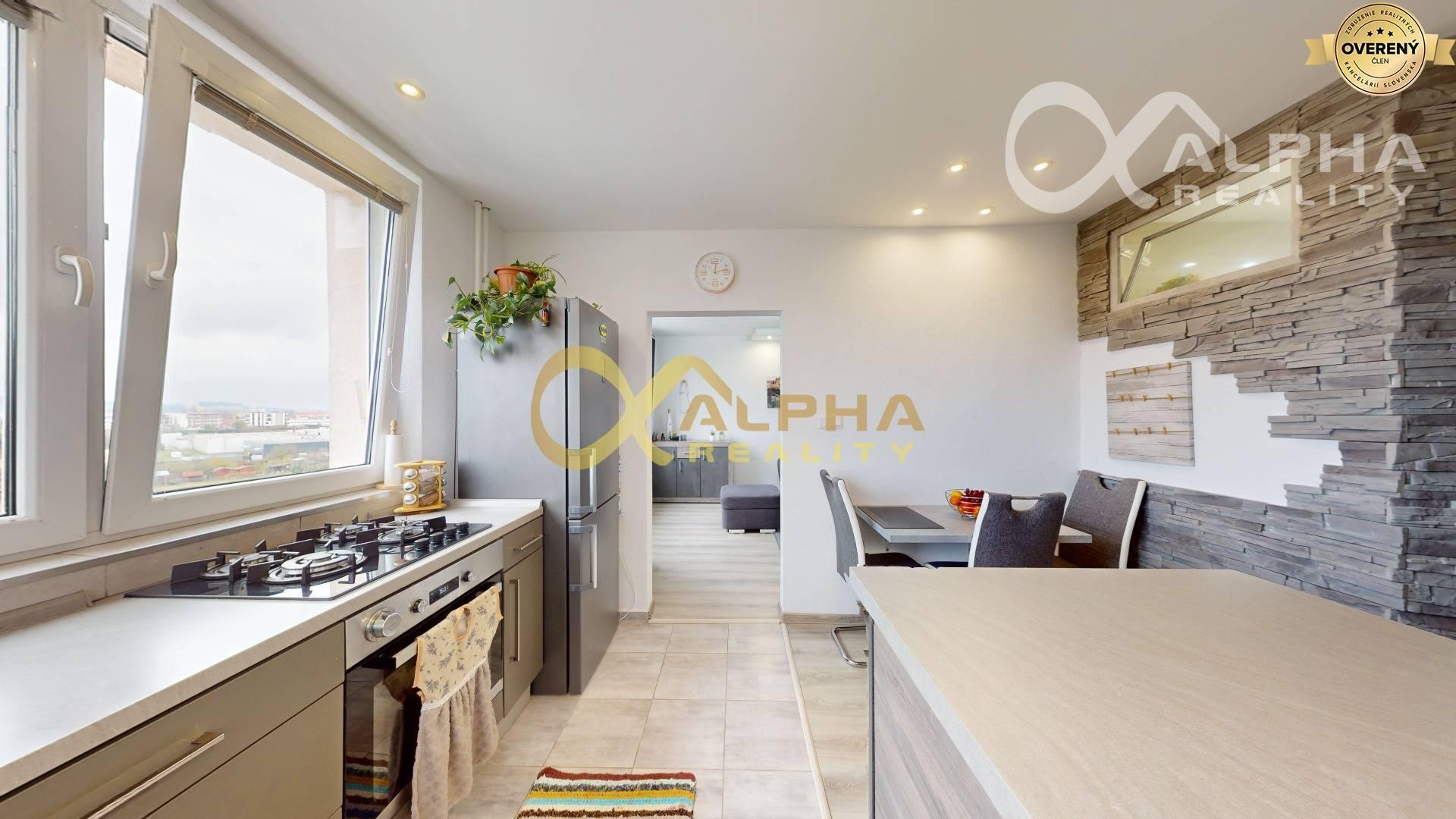 EXKLUZÍVNE 3 izbový byt s loggiou, sídlisko Mier, Spišská Nová Ves