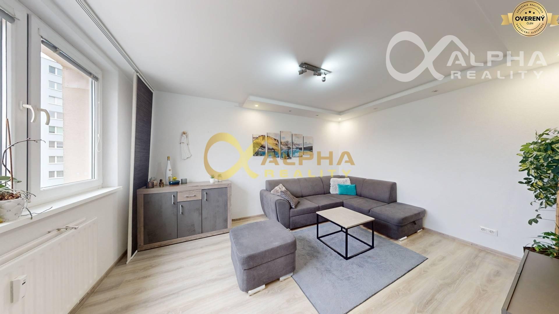 EXKLUZÍVNE 3 izbový byt s loggiou, sídlisko Mier, Spišská Nová Ves