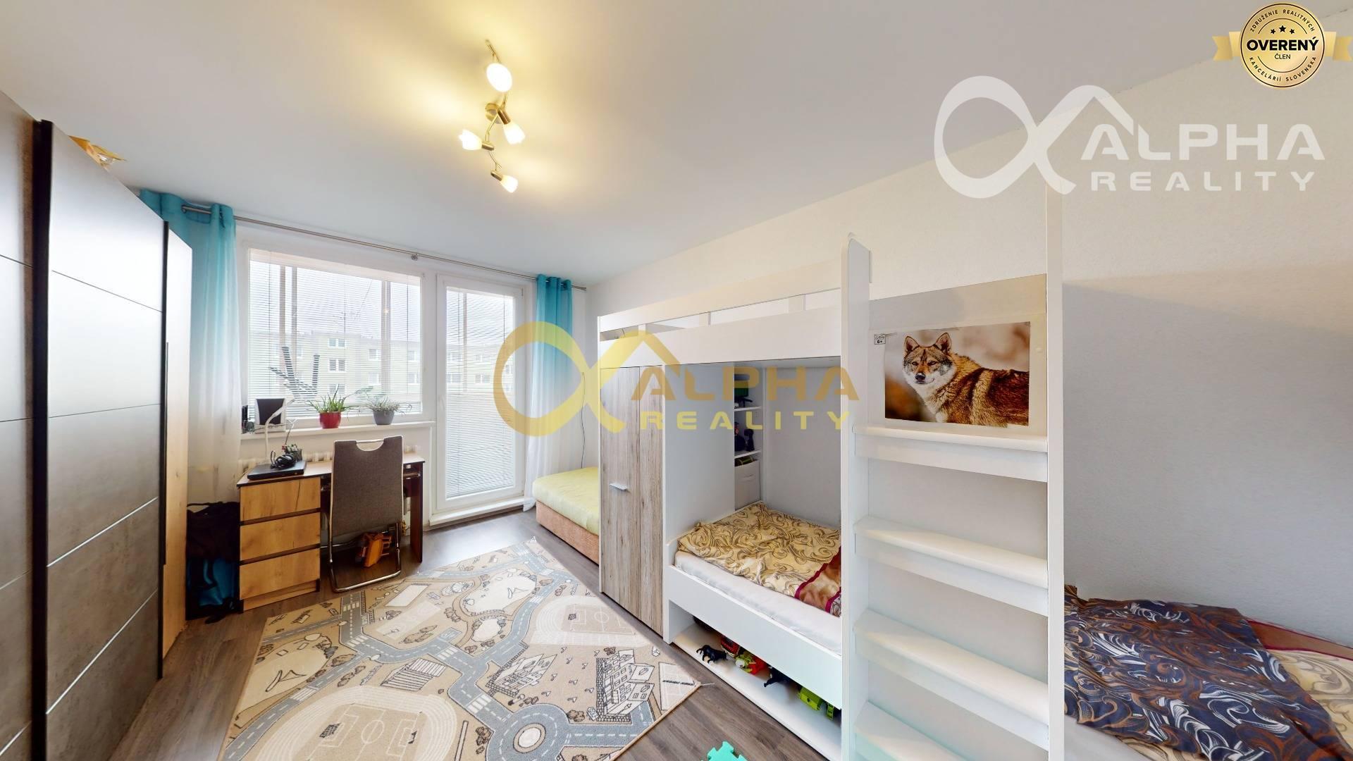 EXKLUZÍVNE 3 izbový byt s loggiou, sídlisko Mier, Spišská Nová Ves