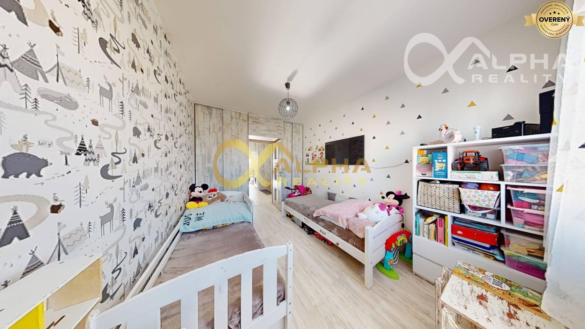 EXKLUZÍVNE 3 izbový byt s loggiou, sídlisko Západ, Spišská Nová Ves