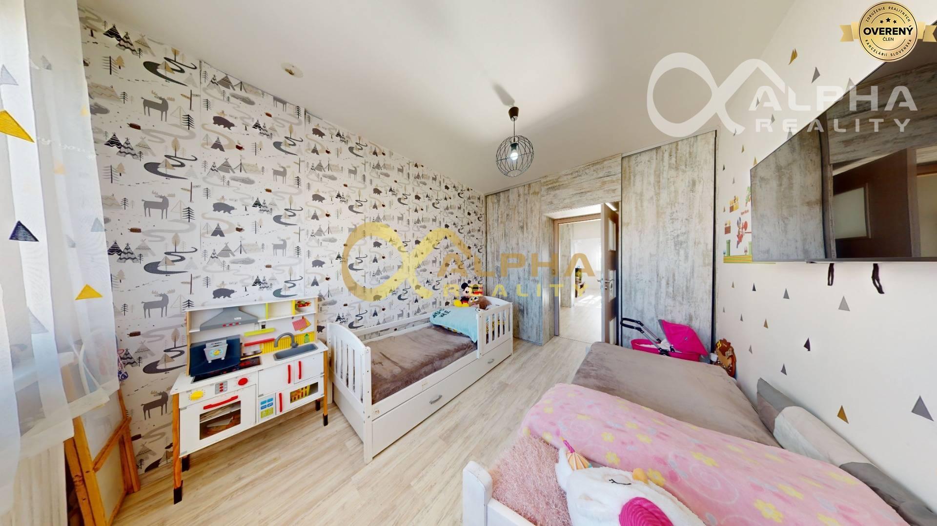 EXKLUZÍVNE 3 izbový byt s loggiou, sídlisko Západ, Spišská Nová Ves