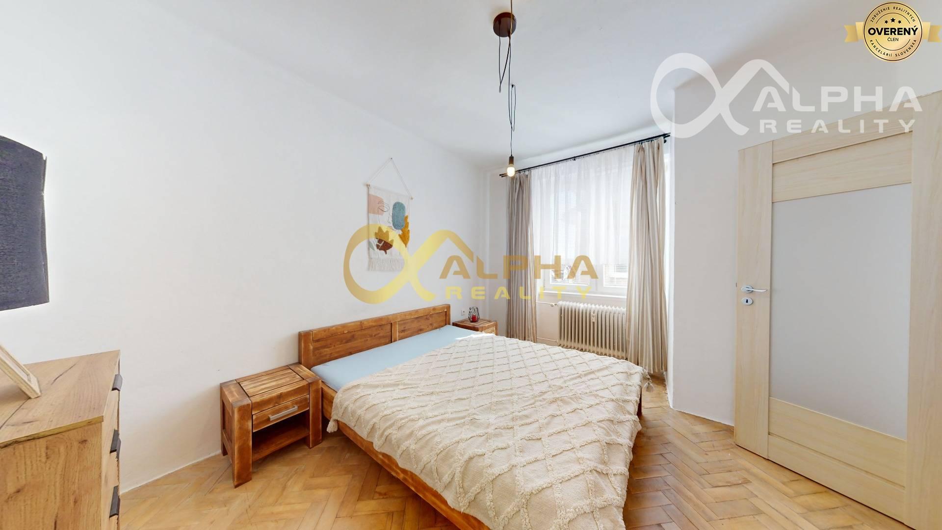 EXKLUZÍVNE 2 izbový byt s balkónom, centrum, Spišská Nová Ves