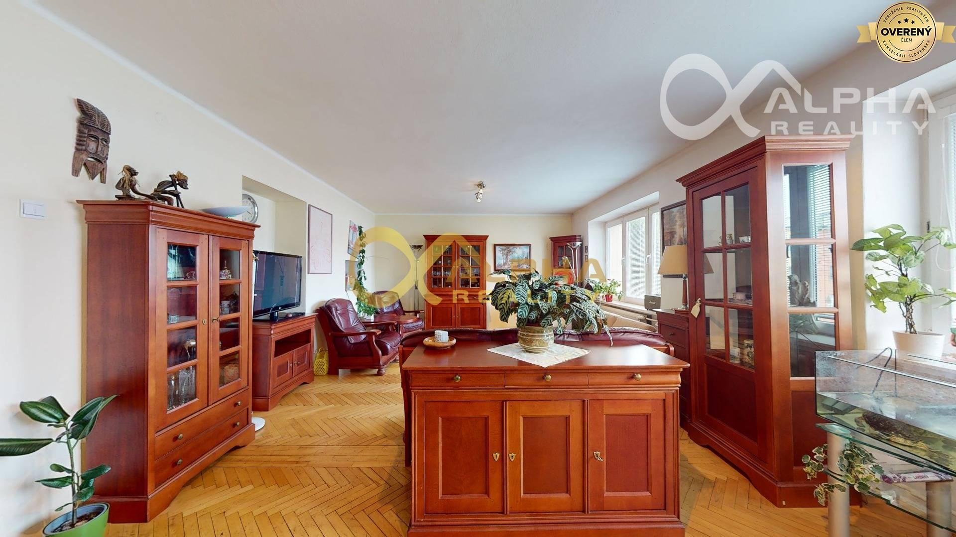 EXKLUZÍVNE 4 izbový mezonetový byt, centrum, Spišská Nová Ves