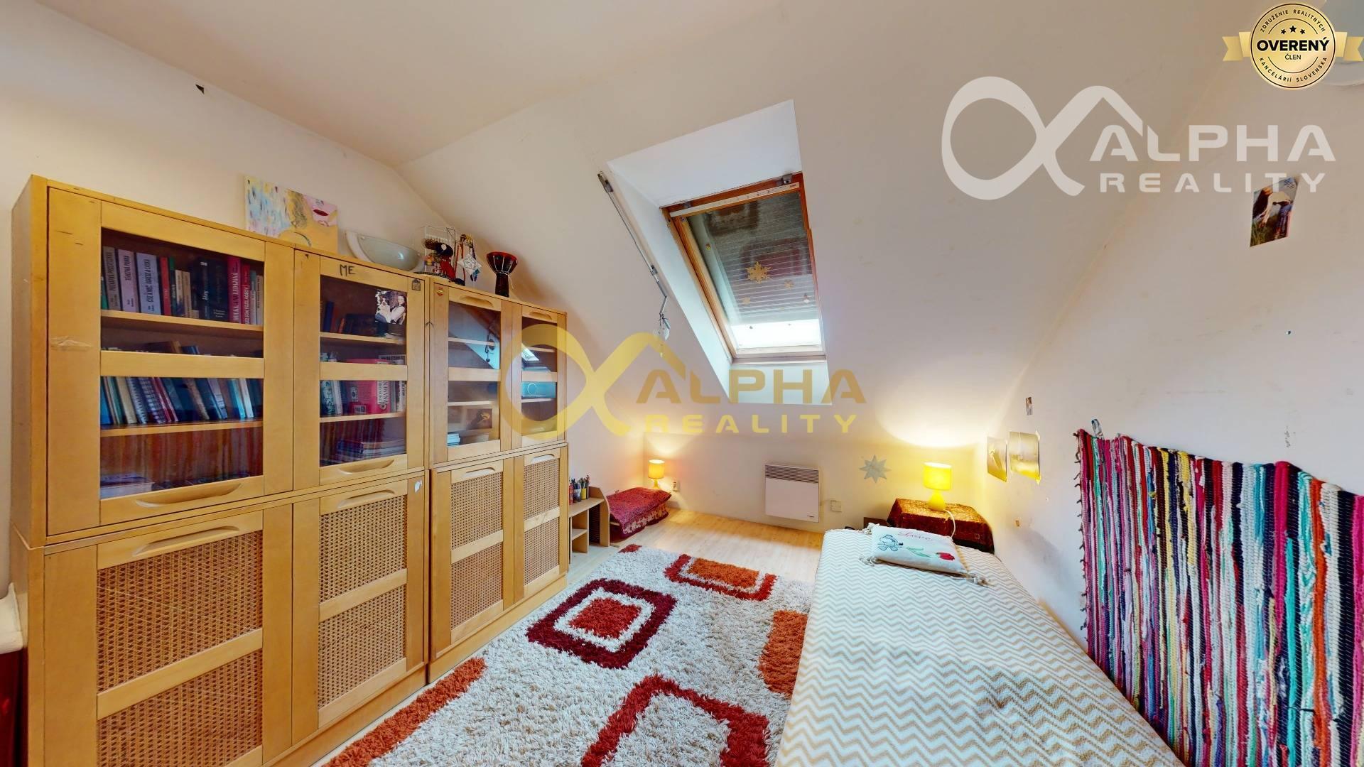 EXKLUZÍVNE 4 izbový mezonetový byt, centrum, Spišská Nová Ves