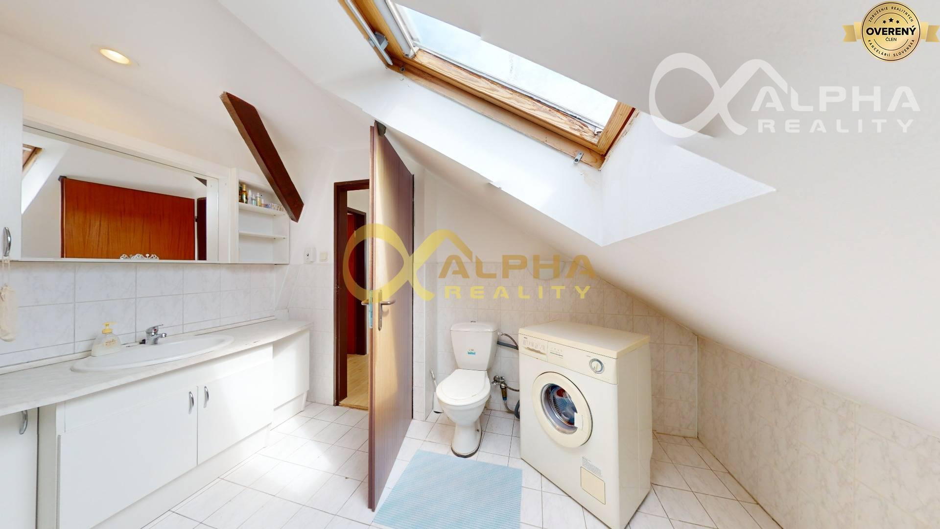 EXKLUZÍVNE 4 izbový mezonetový byt, centrum, Spišská Nová Ves