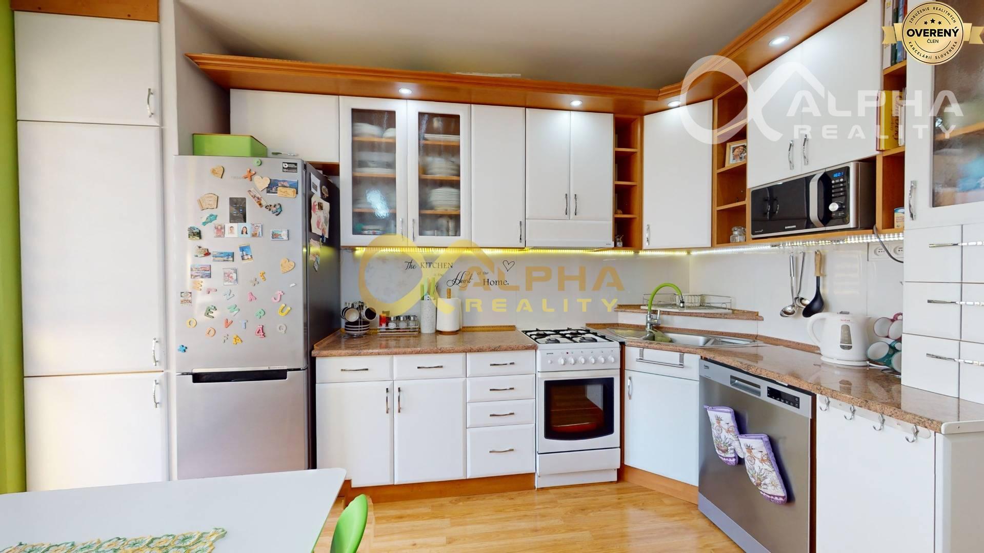 Nová cena EXKLUZÍVNE 3 izbový byt s loggiou, Západ, Spišská Nová Ves