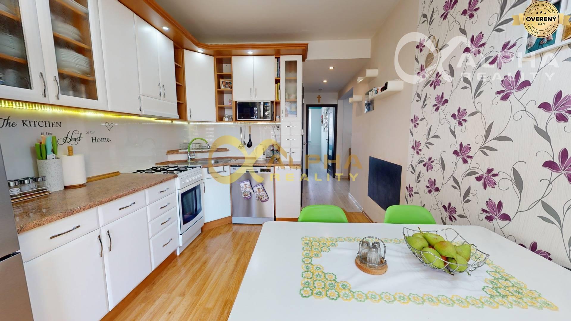 Nová cena EXKLUZÍVNE 3 izbový byt s loggiou, Západ, Spišská Nová Ves