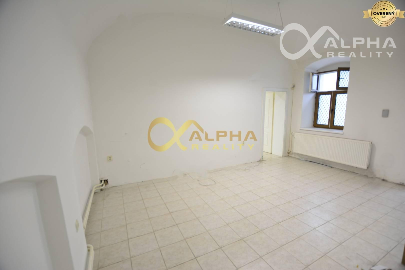 Prenájom obchodných priestorov, centrum, Spišská Nová Ves