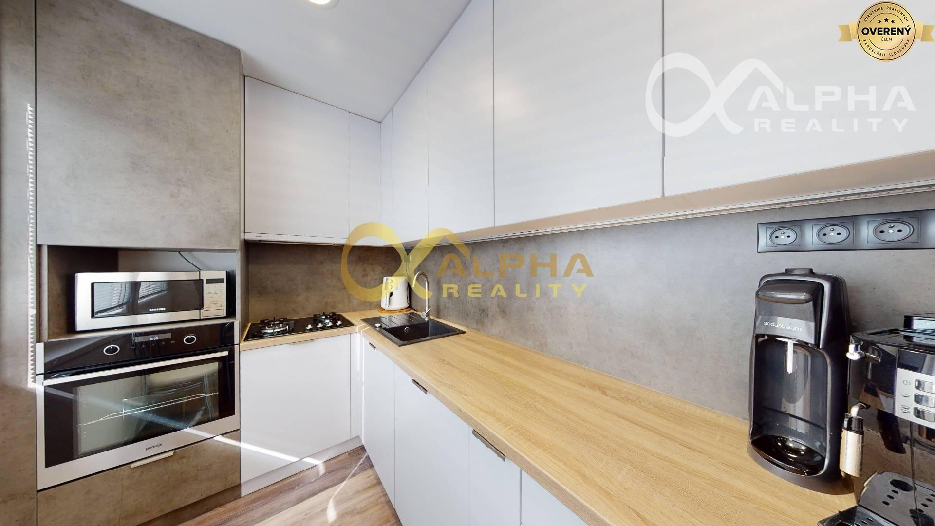 EXKLUZÍVNE 3 izbový byt, sídlisko Mier, Spišská Nová Ves