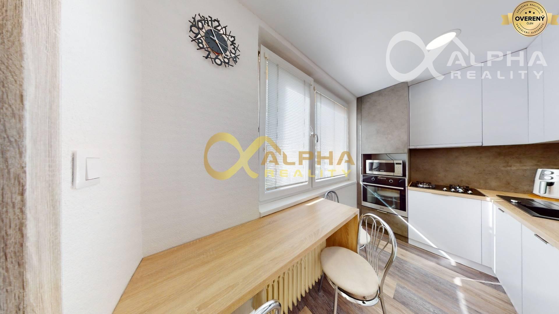 EXKLUZÍVNE 3 izbový byt, sídlisko Mier, Spišská Nová Ves