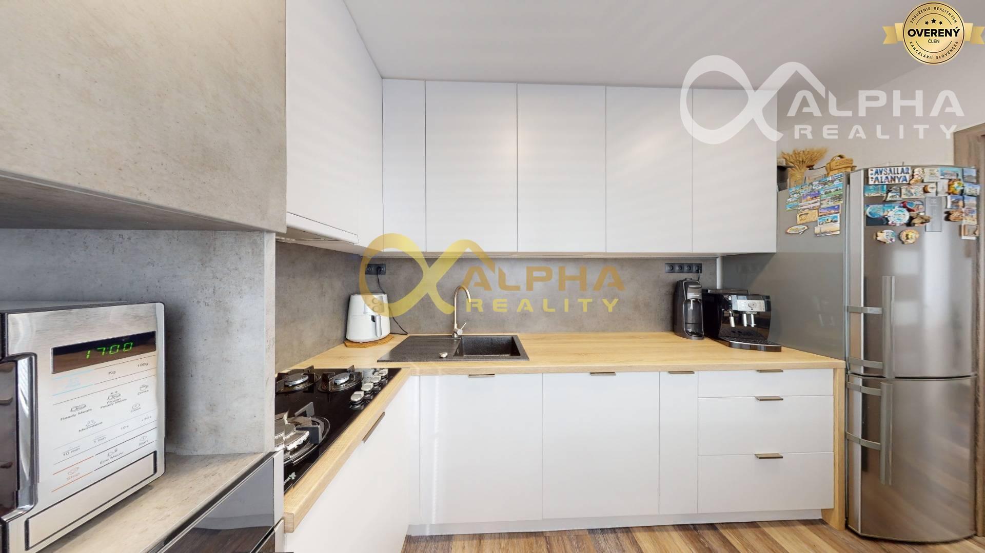 EXKLUZÍVNE 3 izbový byt, sídlisko Mier, Spišská Nová Ves