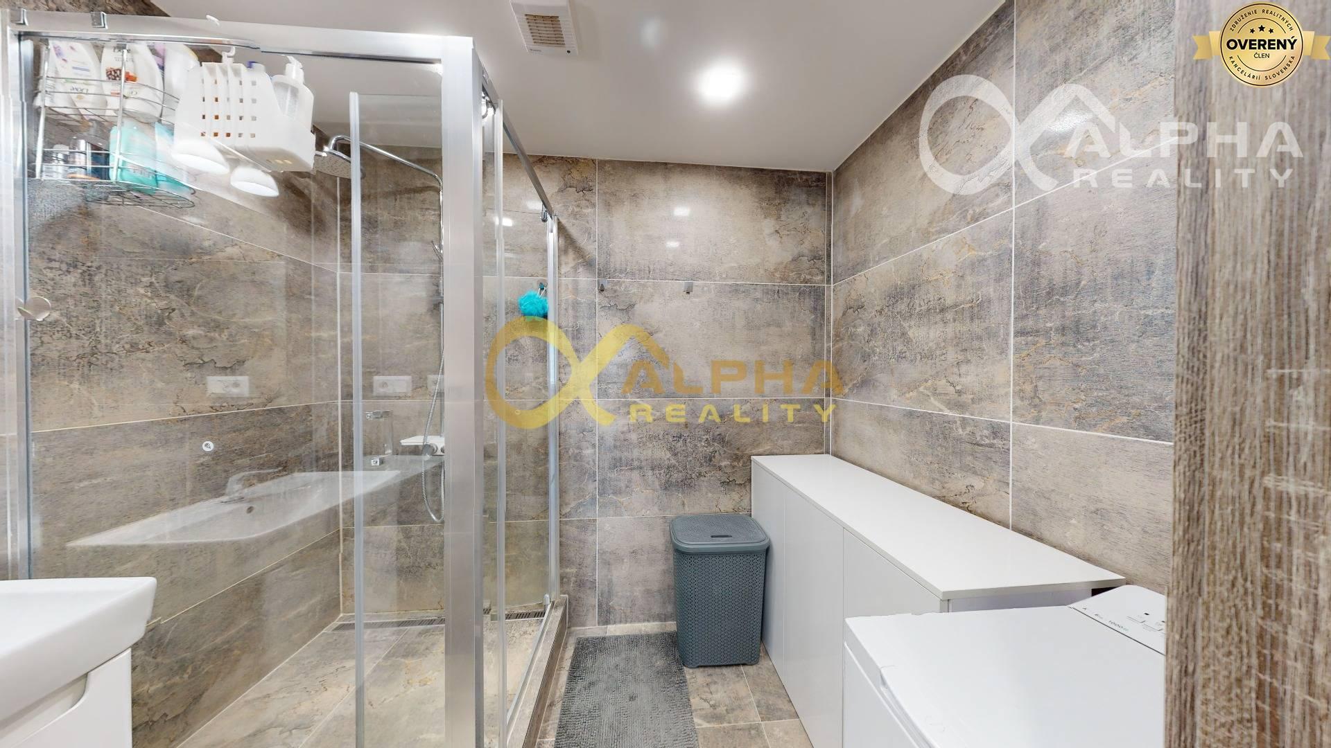 EXKLUZÍVNE 3 izbový byt, sídlisko Mier, Spišská Nová Ves