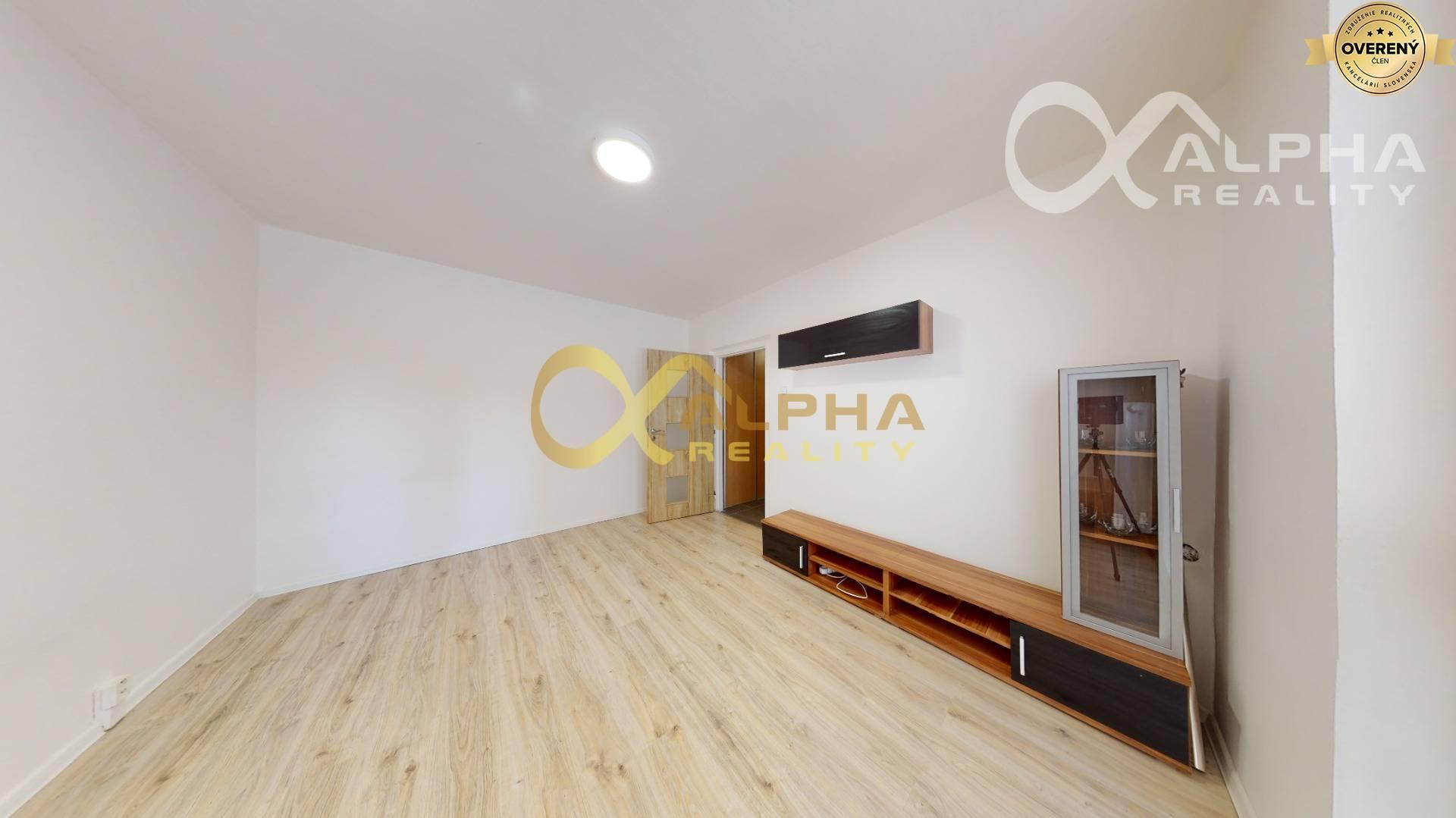 EXKLUZÍVNE 1 izbový byt s loggiou, sídlisko Tarča, Spišská Nová Ves