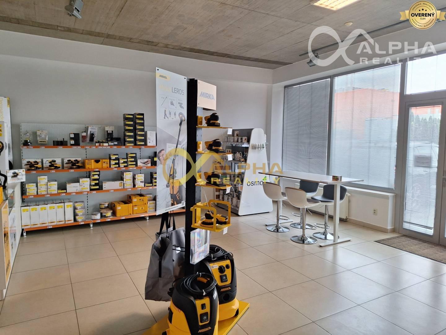 Prenájom obchodné priestory, 101 m2, Spišská Nová Ves