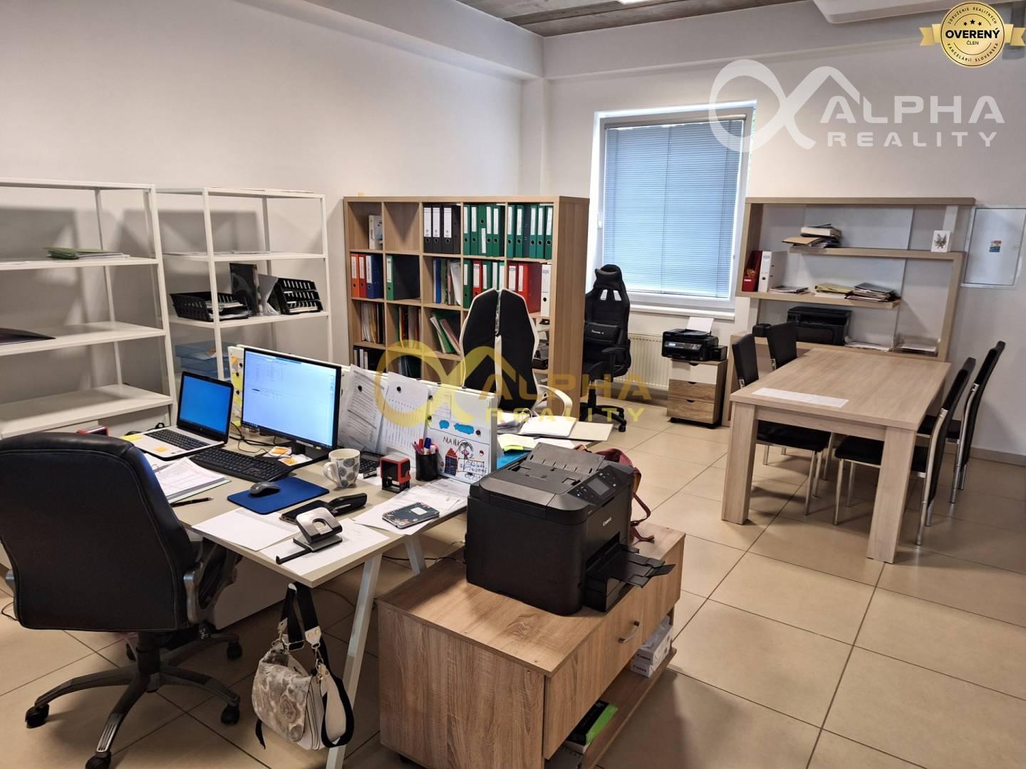 Prenájom obchodné priestory, 101 m2, Spišská Nová Ves