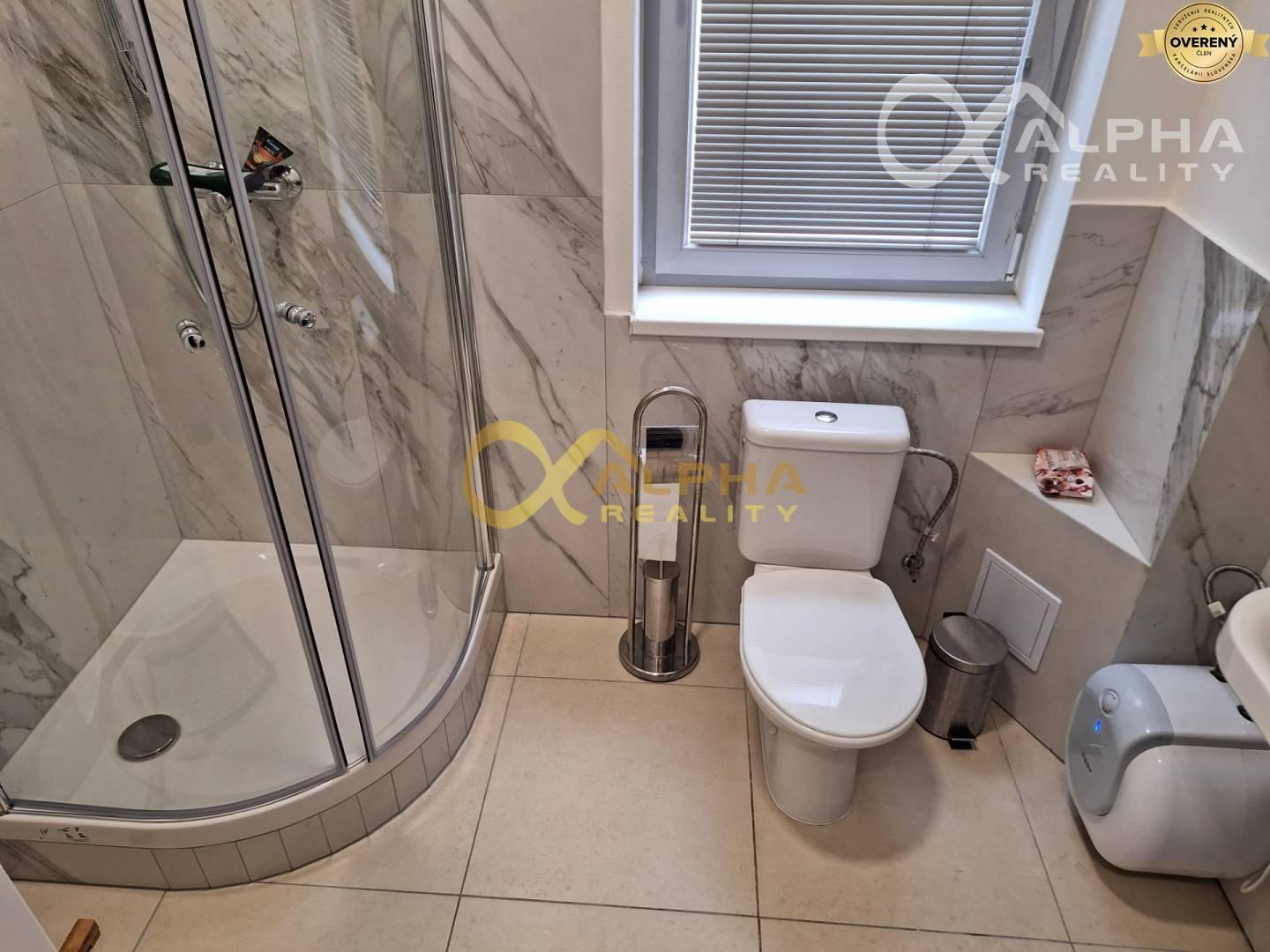 Prenájom obchodné priestory, 101 m2, Spišská Nová Ves