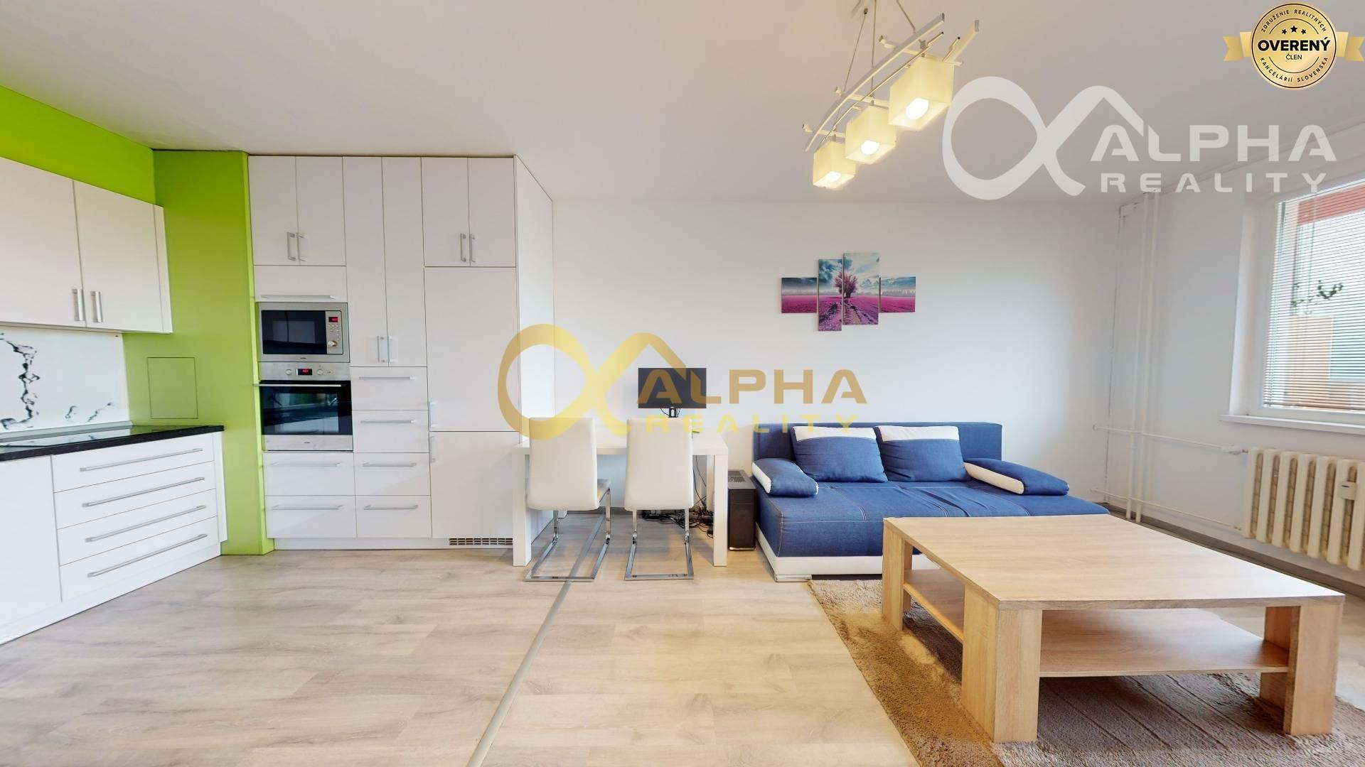 EXKLUZÍVNE 2 izbový byt s 2 loggiami, Spišská Nová Ves