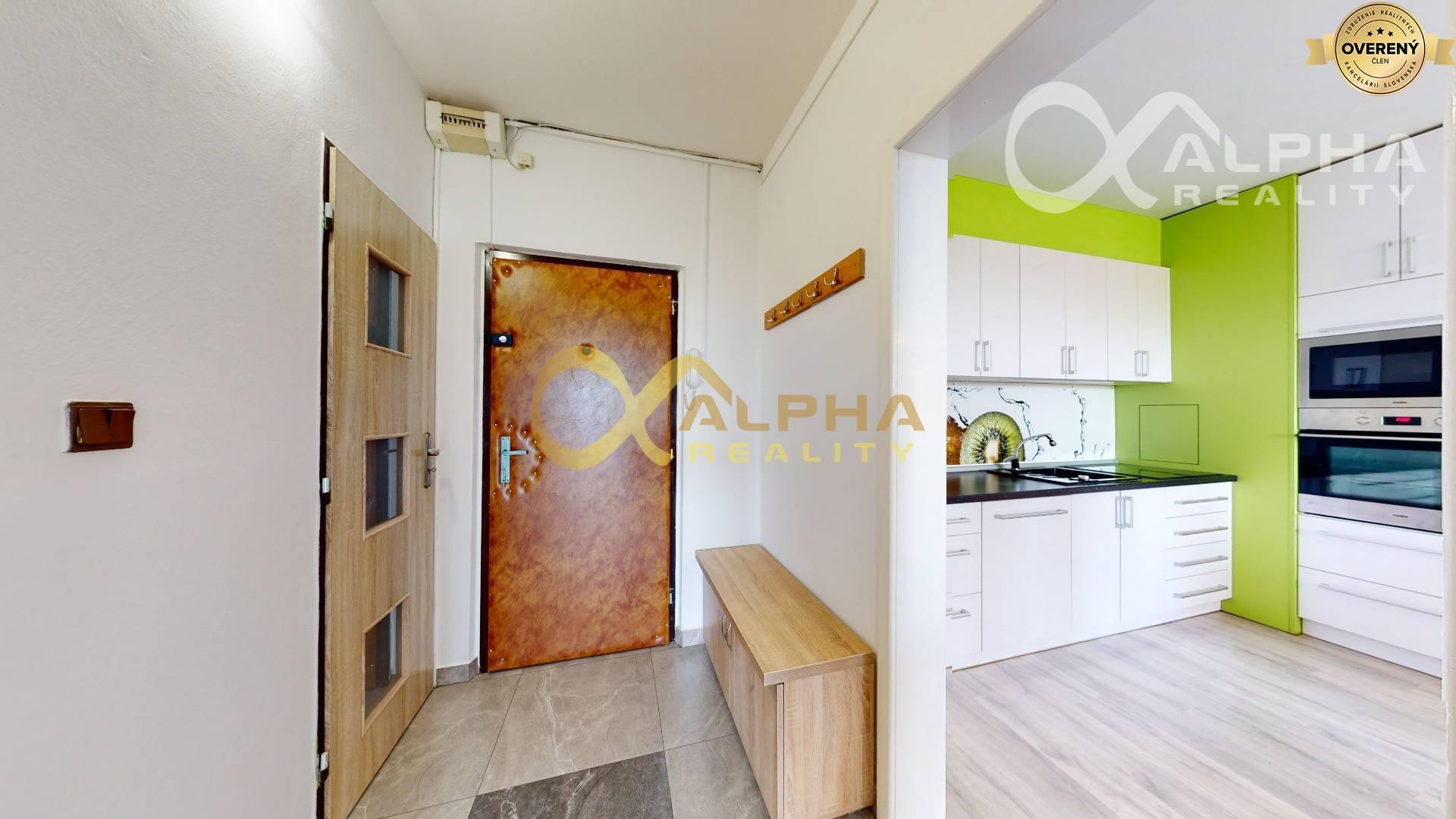 EXKLUZÍVNE 2 izbový byt s 2 loggiami, Spišská Nová Ves