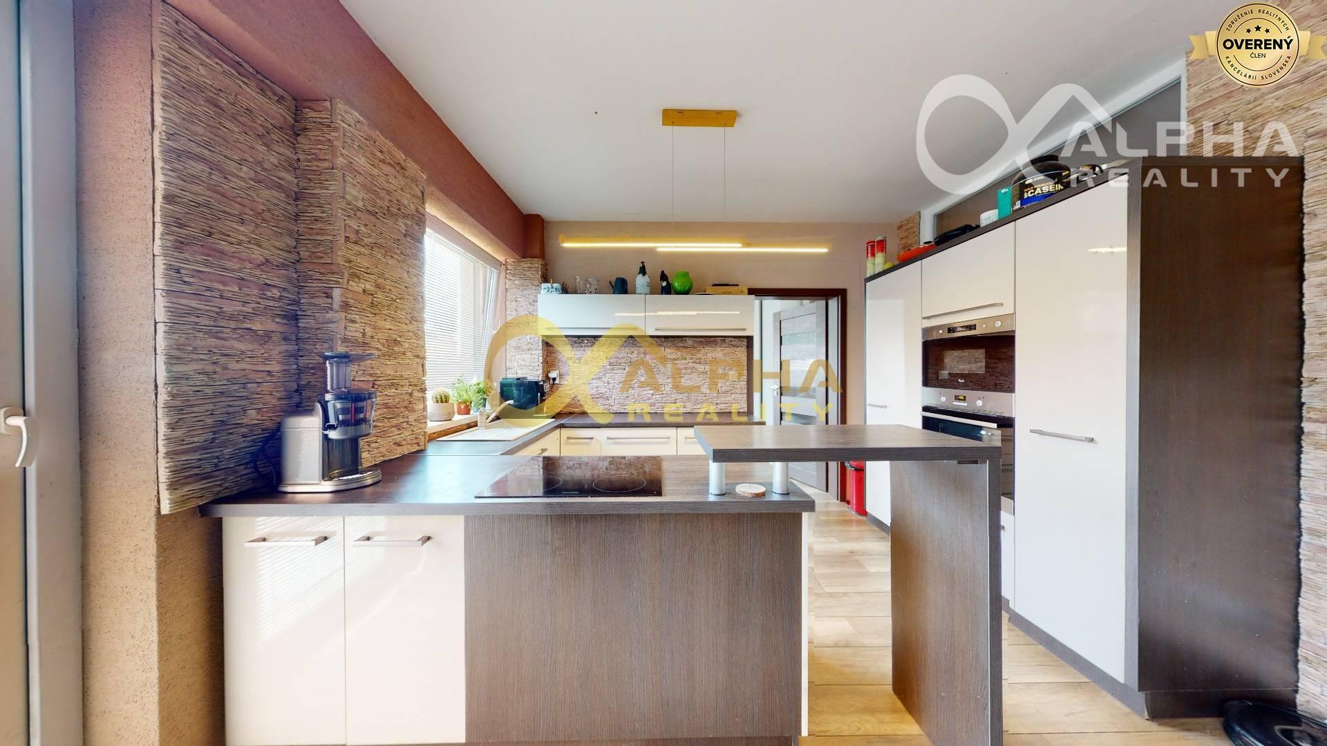 EXKLUZÍVNE 3 izbový byt s terasou, Spišská Nová Ves