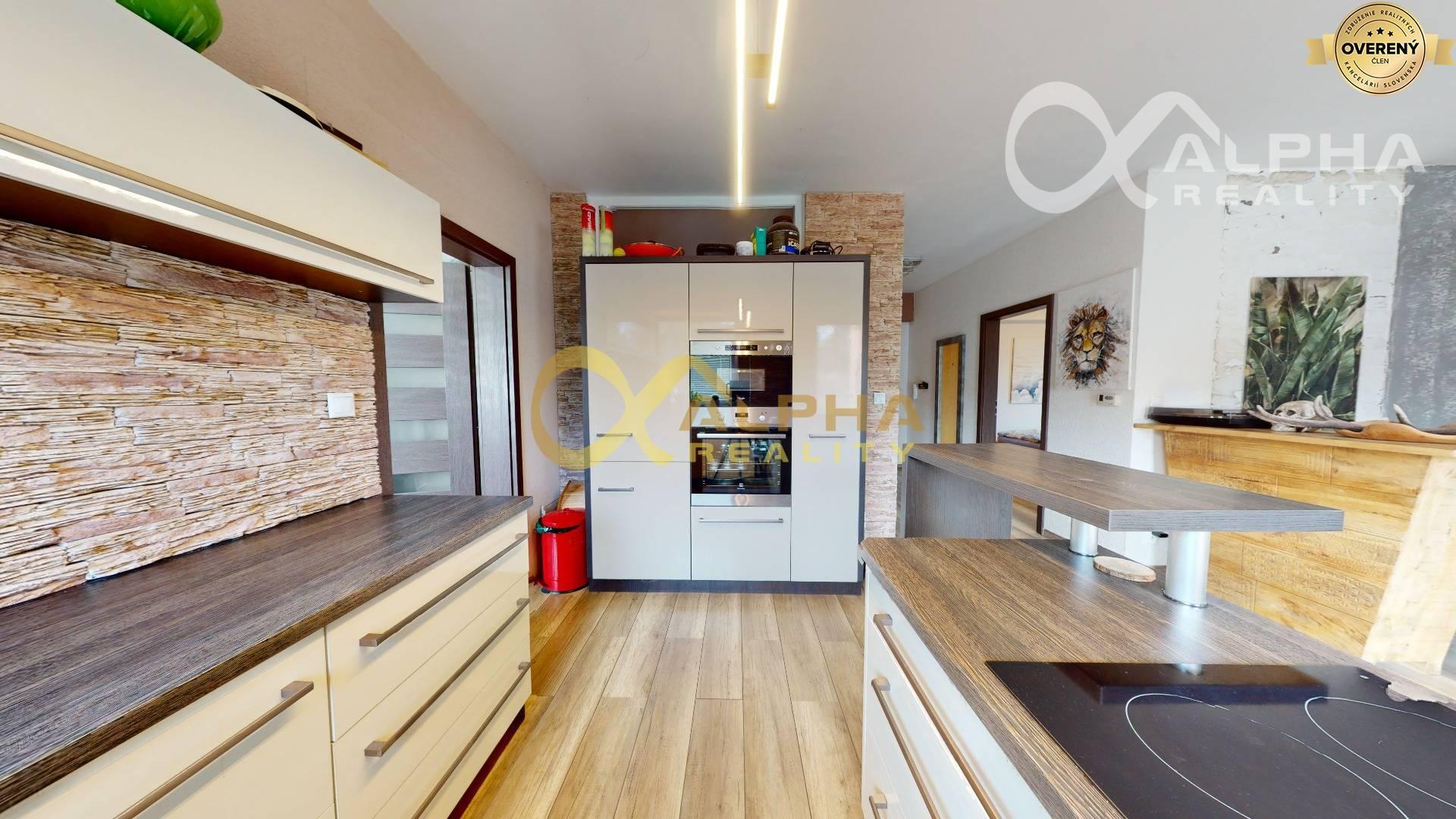 EXKLUZÍVNE 3 izbový byt s terasou, Spišská Nová Ves