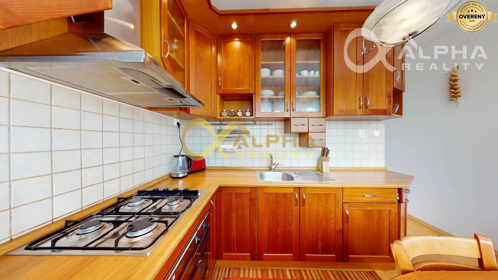 EXKLUZÍVNE 2 izbový byt s loggiou, sídlisko Tarča, Spišská Nová Ves