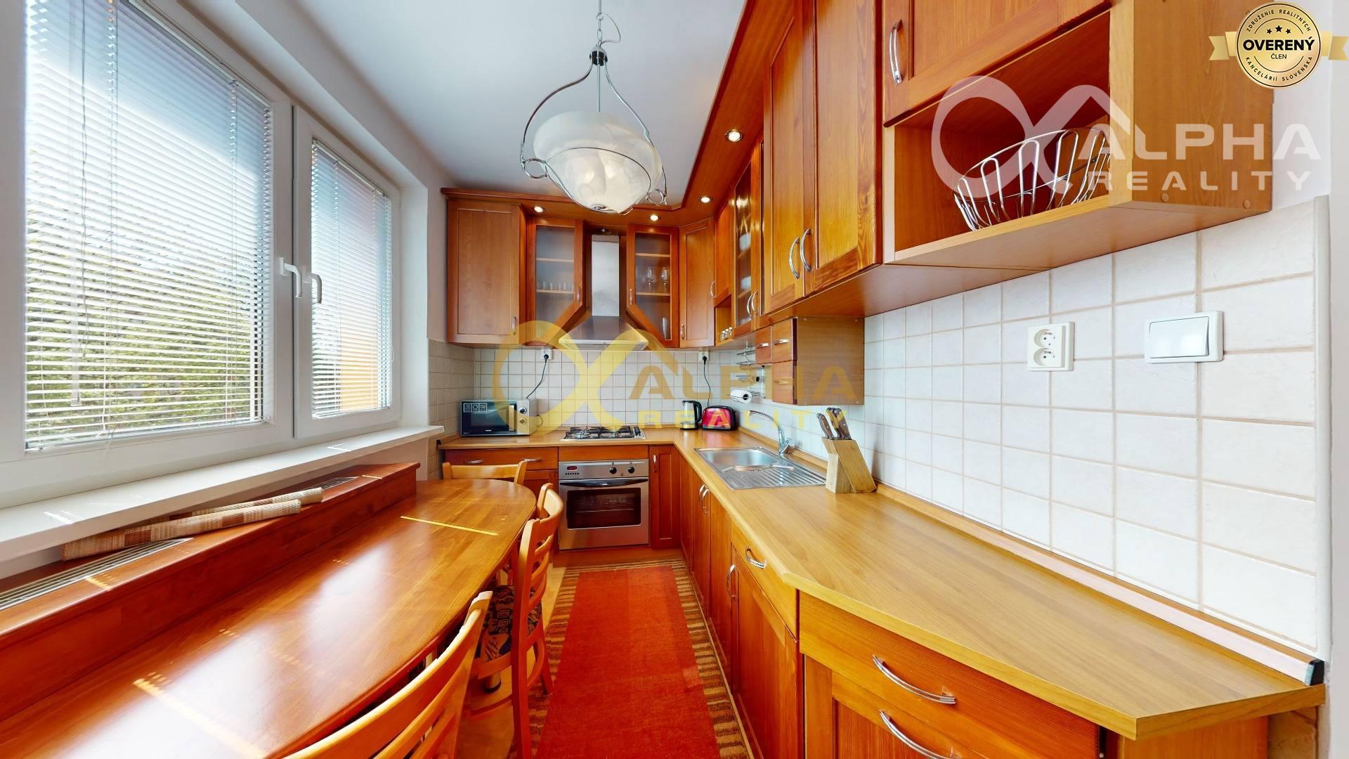 EXKLUZÍVNE 2 izbový byt s loggiou, sídlisko Tarča, Spišská Nová Ves